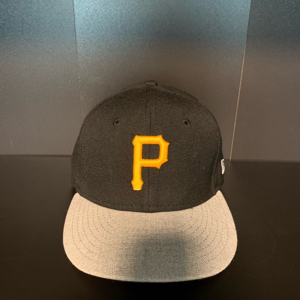 Pittsburg pirates fitted hat